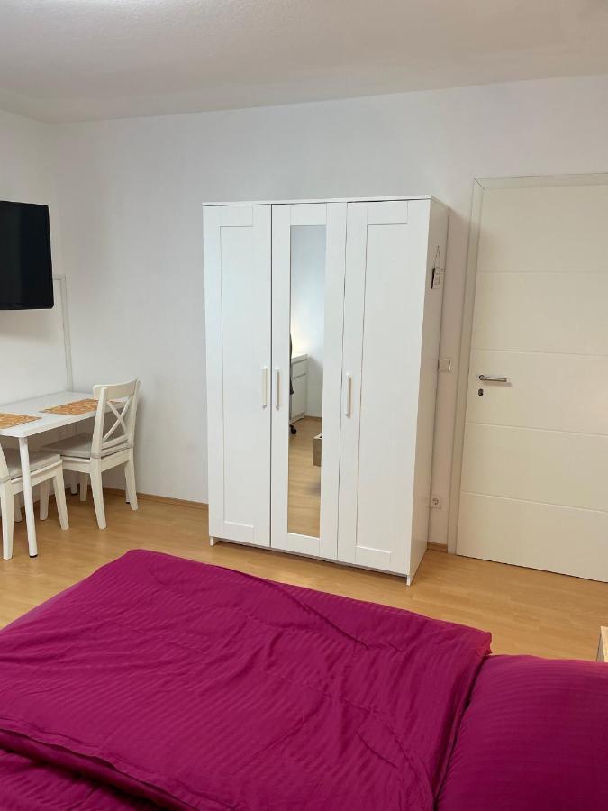 Zimmer Im Herzen Von Durlach Karlsruhe Exterior photo
